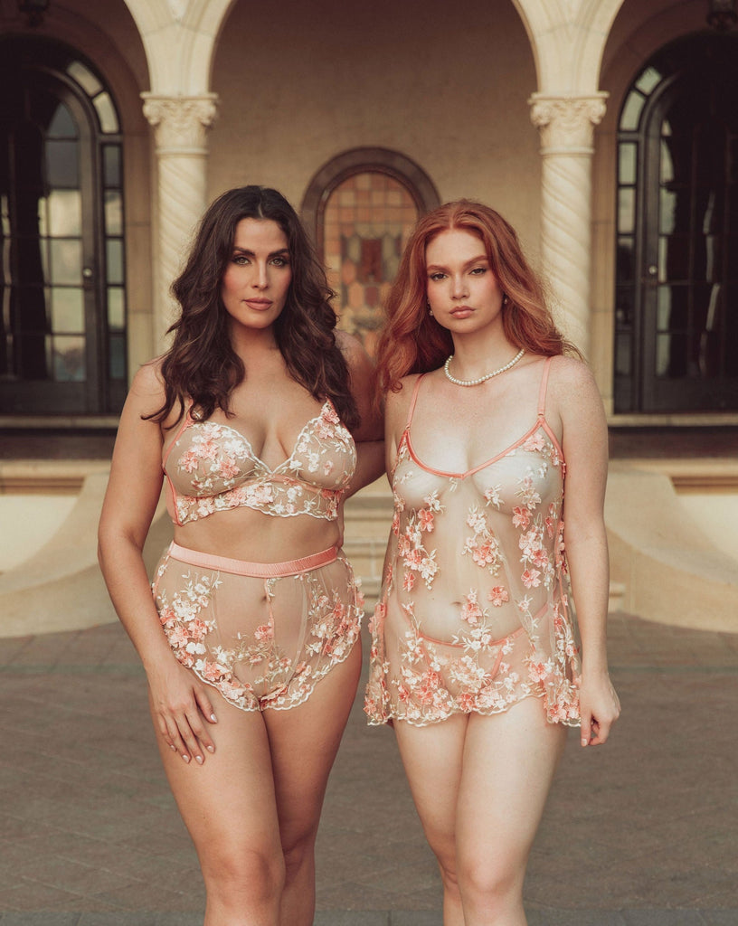 WOMEN IN EMBROIDERED LINGERIE